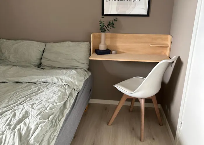 Koselig Naer Bussholdeplass Og Natur. Apartment Tromsø